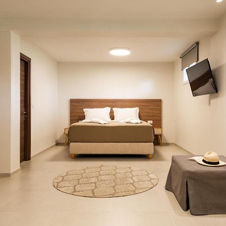 Hotel Mikros Paradisos Sívota Dış mekan fotoğraf